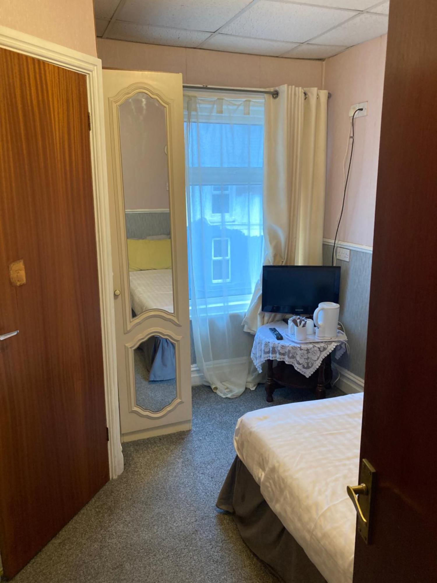 Iona Hotel Blackpool Extérieur photo